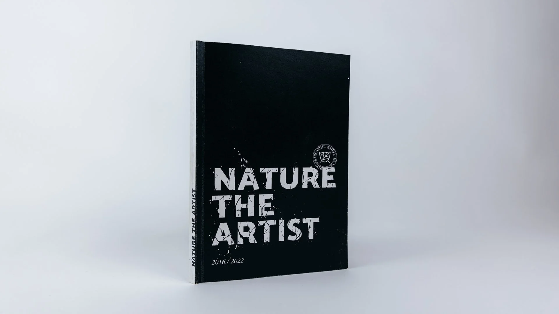 Editoria Design branding, logo, symbol, icon, photography, 3d mockups, brand appplications, color, typography, design, art direction, copywritting, illustration, video, advertising, New York