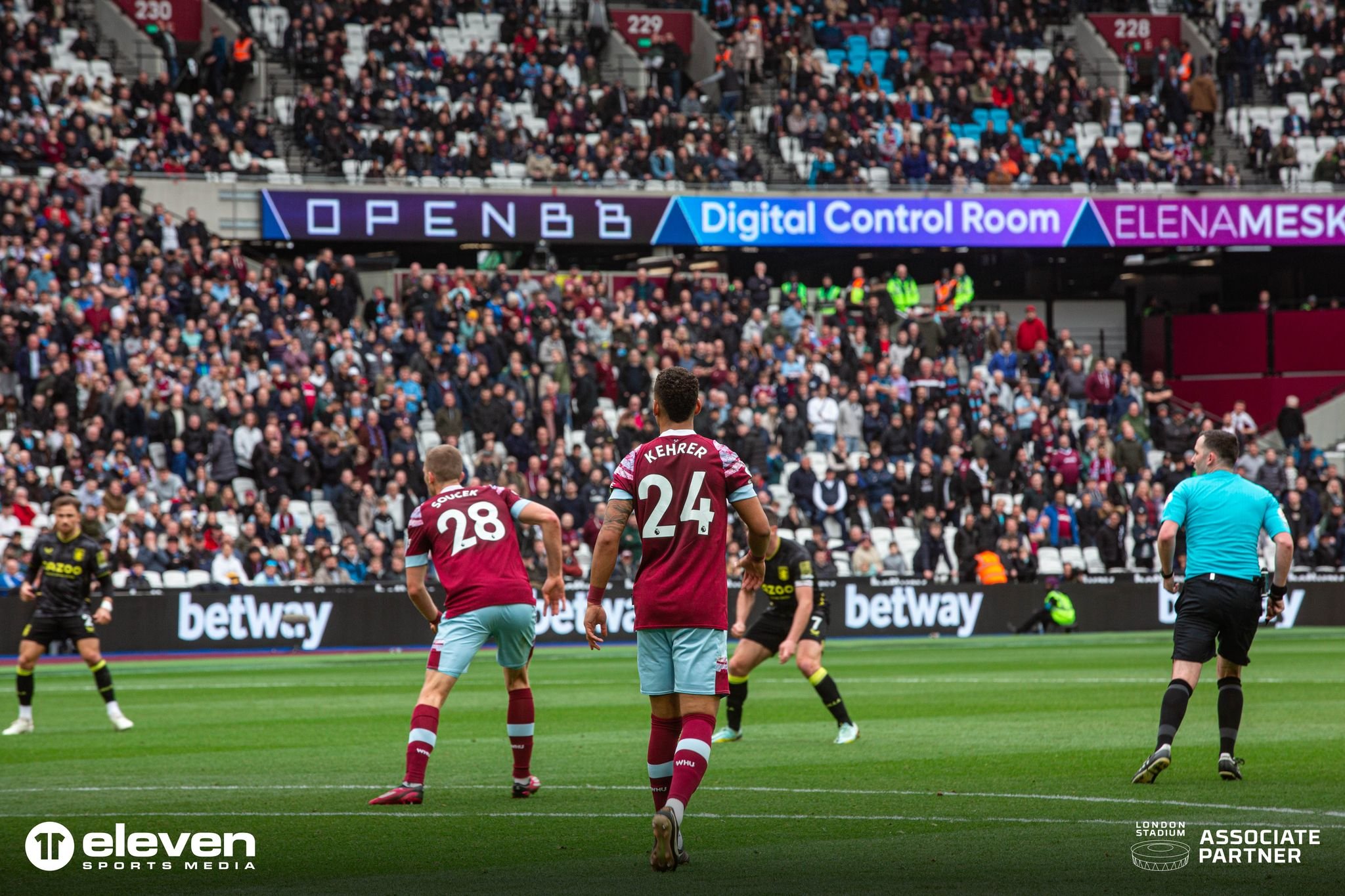 Tech branding, logo, symbol, icon, photography, 3d mockups, brand appplications, color, typography, design, art direction, copywritting, illustration, video, advertising, New York