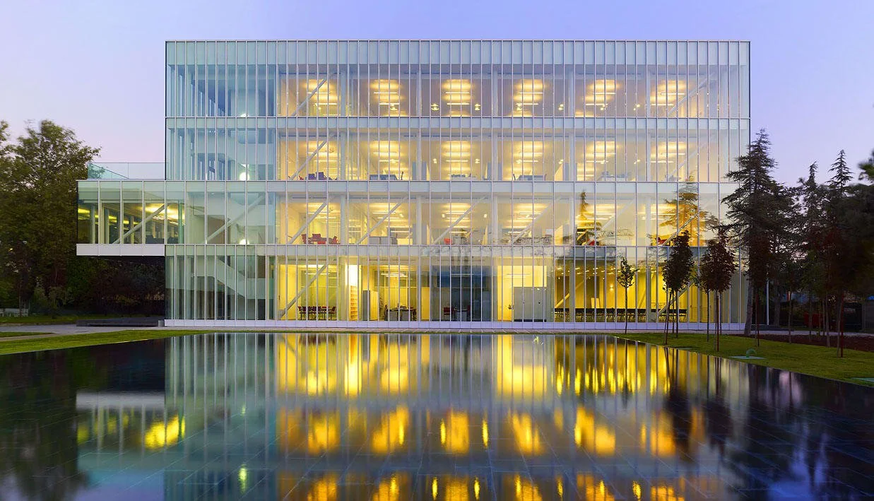 han-tumertekin-cemal-emden-cimtas-yonetim-binasi (1).jpg