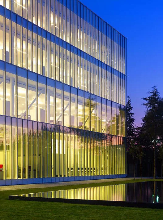 han-tumertekin-cemal-emden-cimtas-yonetim-binasi (2).jpg