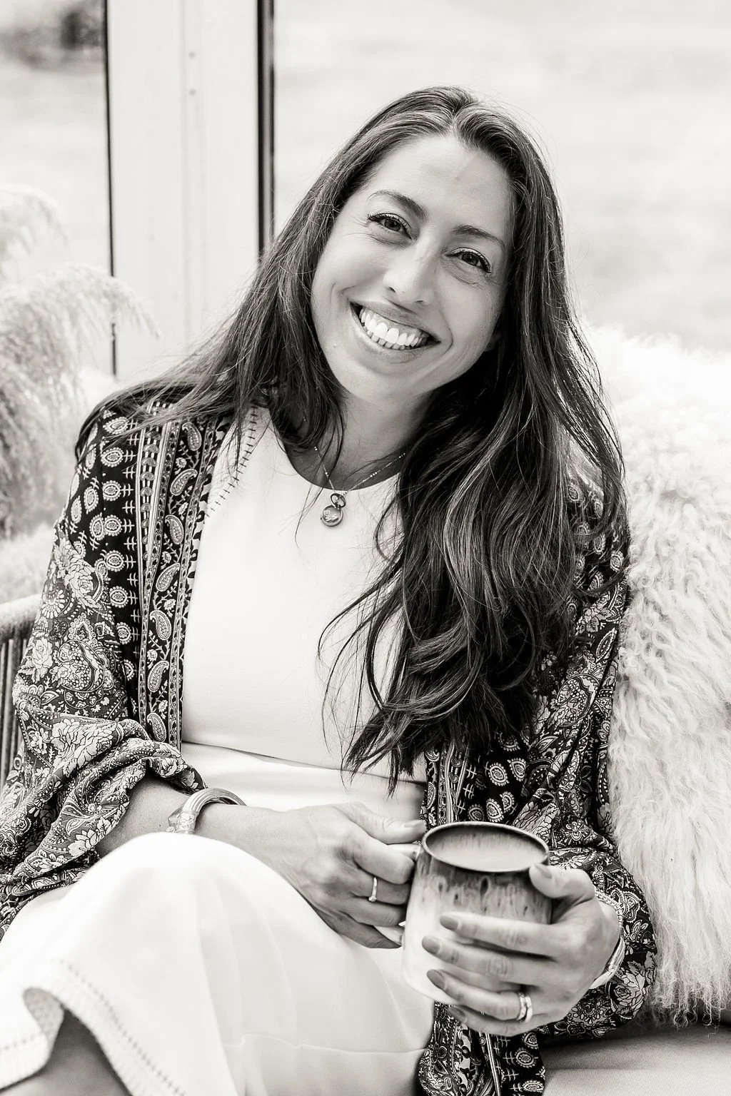 Positive Psychology coach Lucy St Ledger offering performance and wellbeing coaching for women looking to grow differently and live alcohol-free.