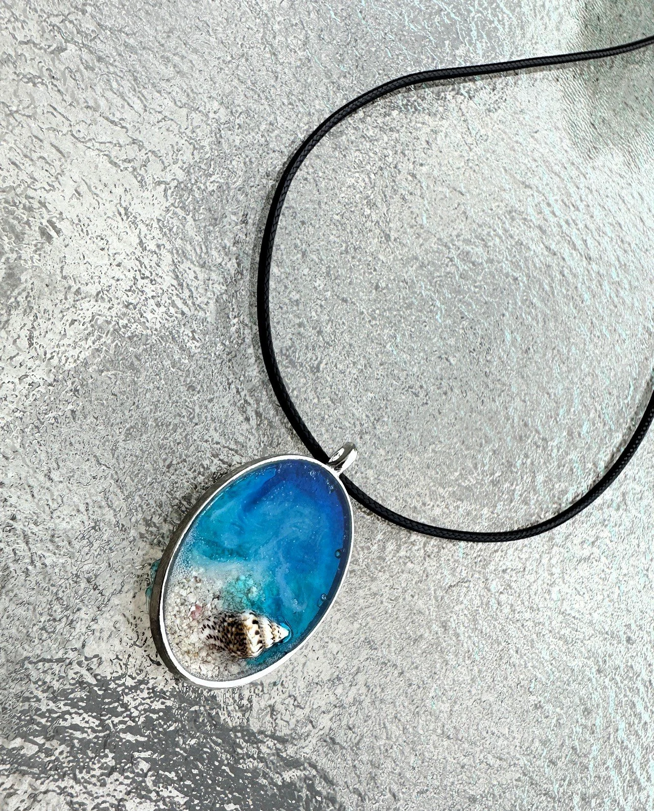 Resin Jewelry Workshop 