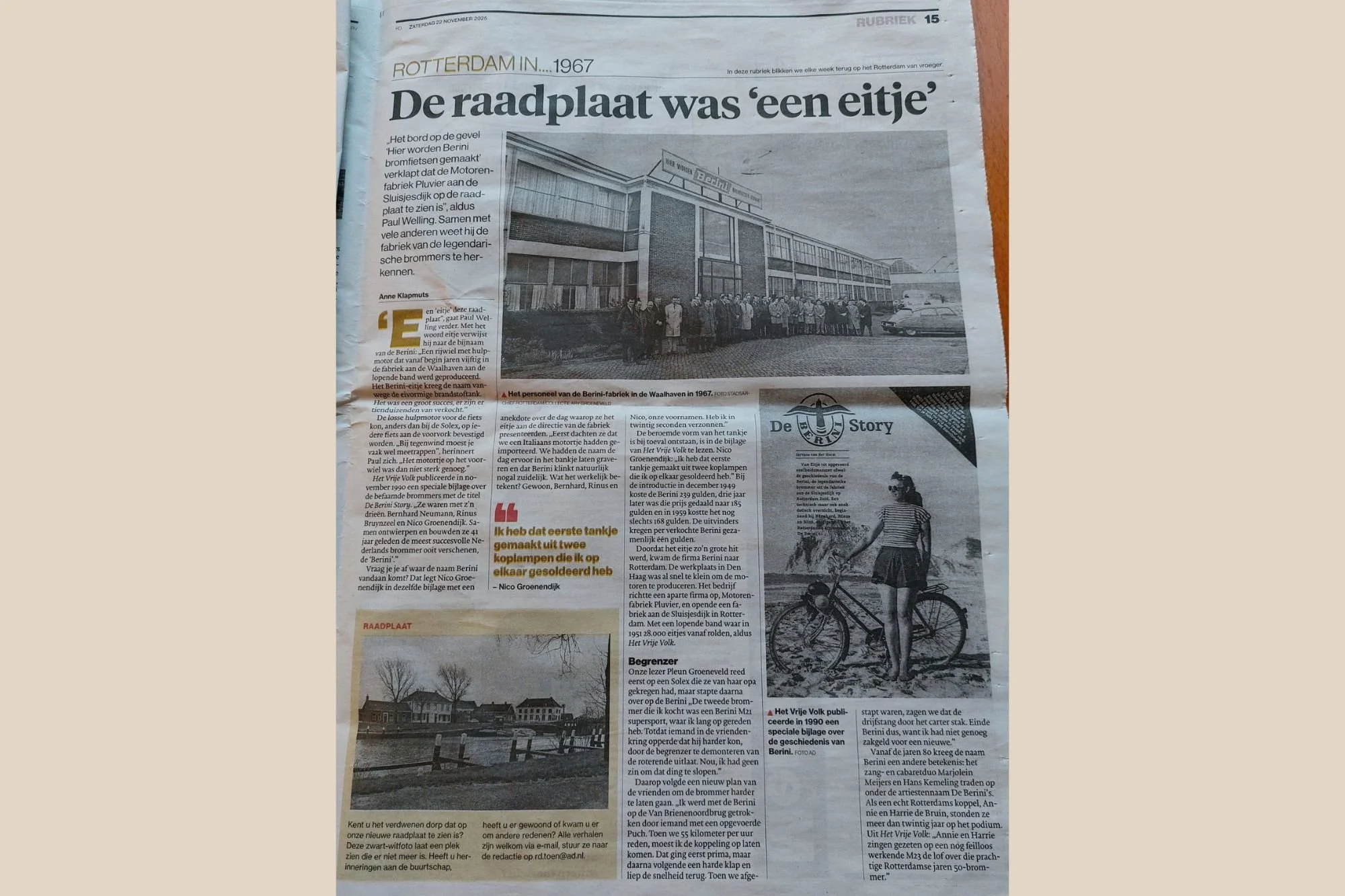 Berini bromfietsen aan de Sluisjesdijk