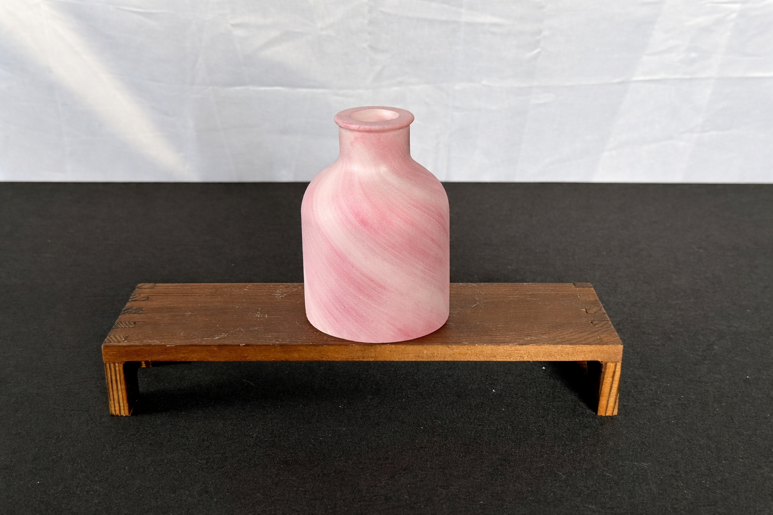 Brown Ribbed Vase.png