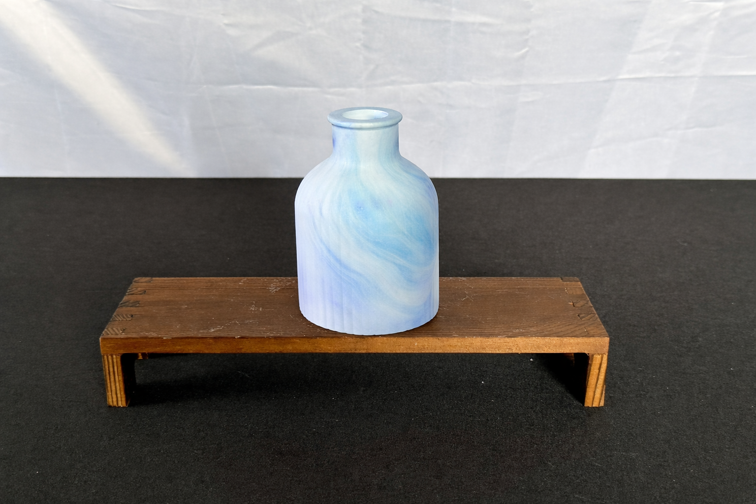 Blue Ribbed Vase.png