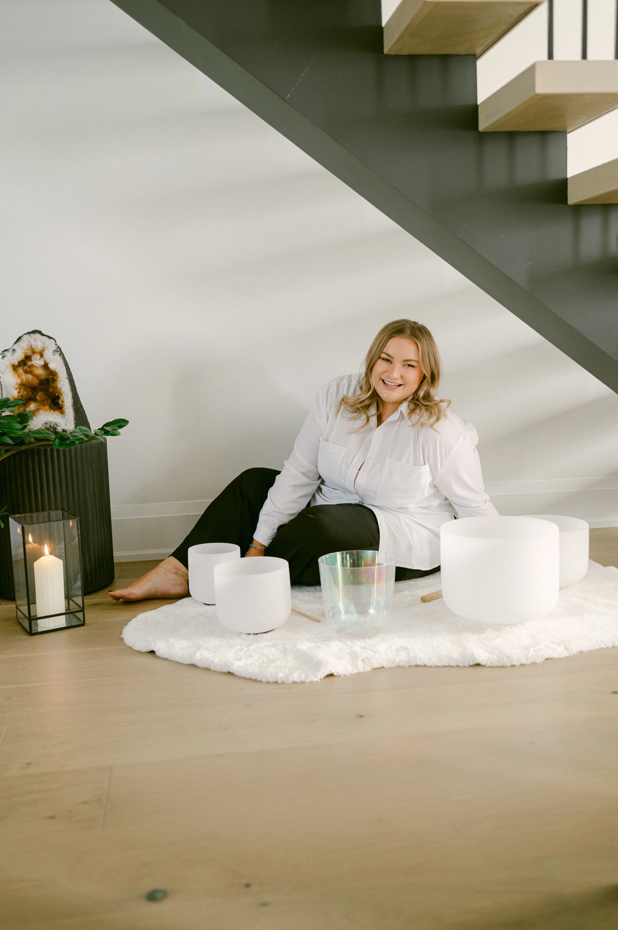 hamilton yoga and sound bath teacher baye Kler of solros wellness teaches classes, retreats and elevated wellness experiences