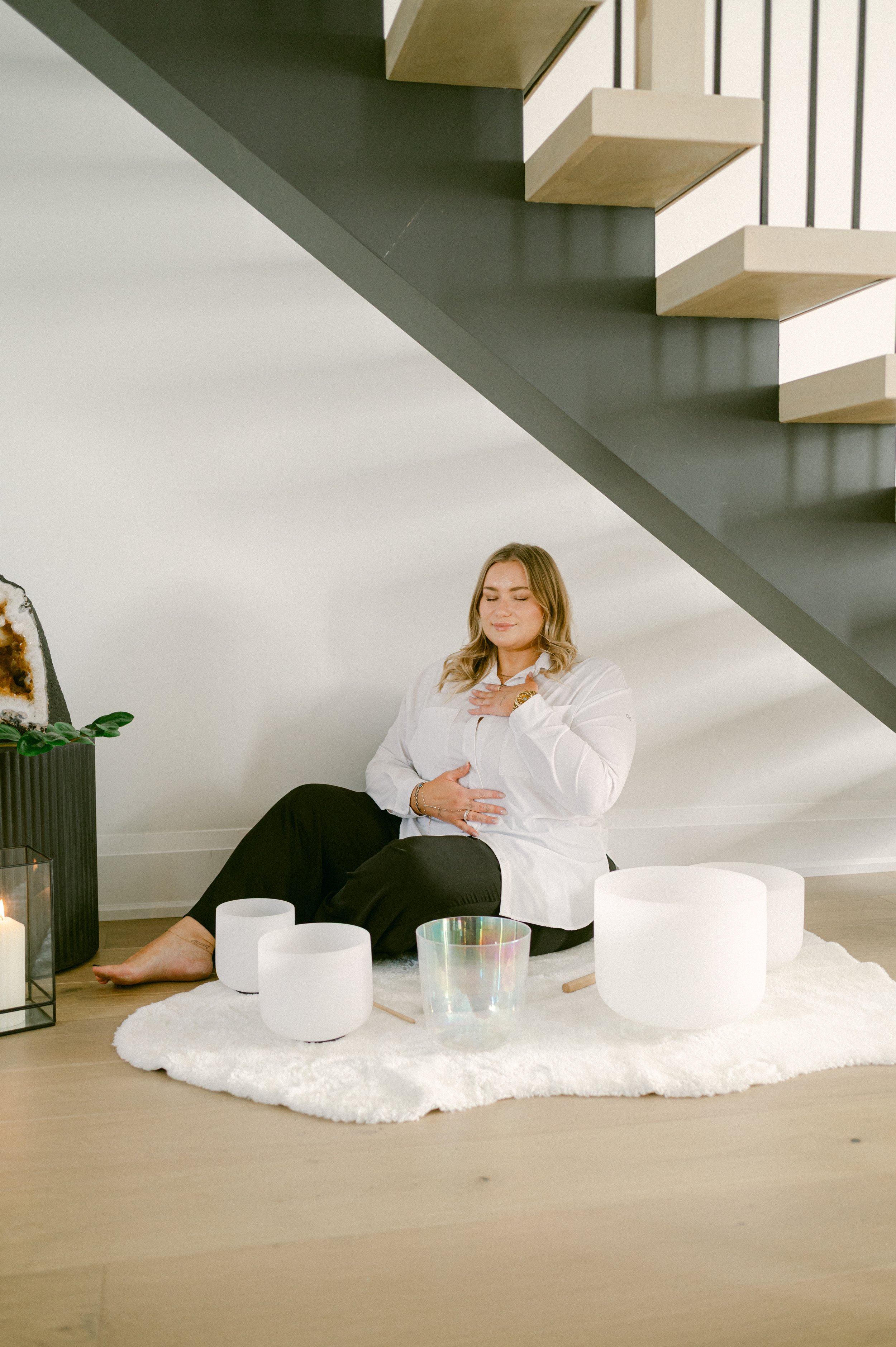 Baye Kler of solros wellness teaching yoga, sound bath and meditation in ontario