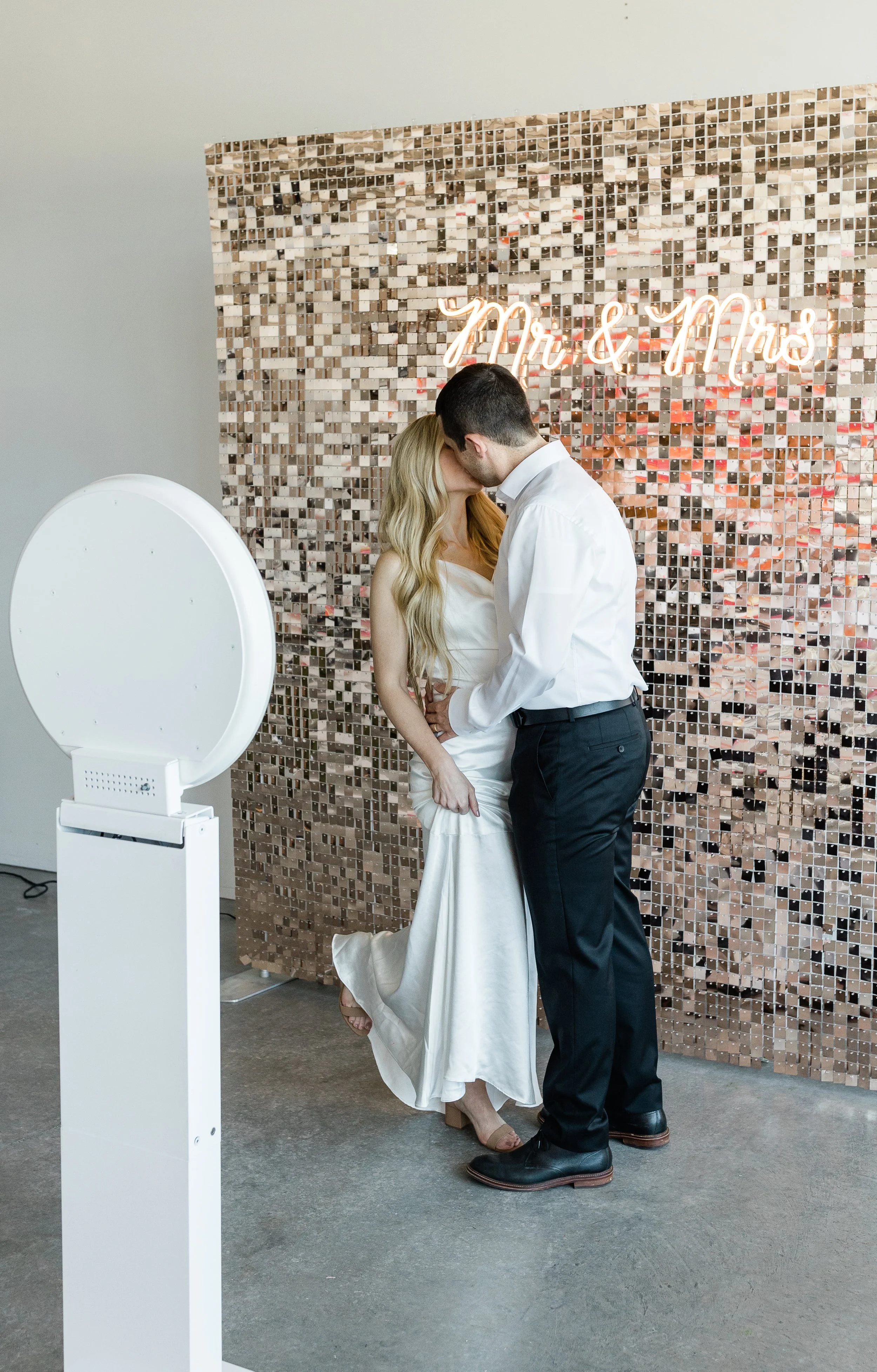 Photobooth at Glam wedding