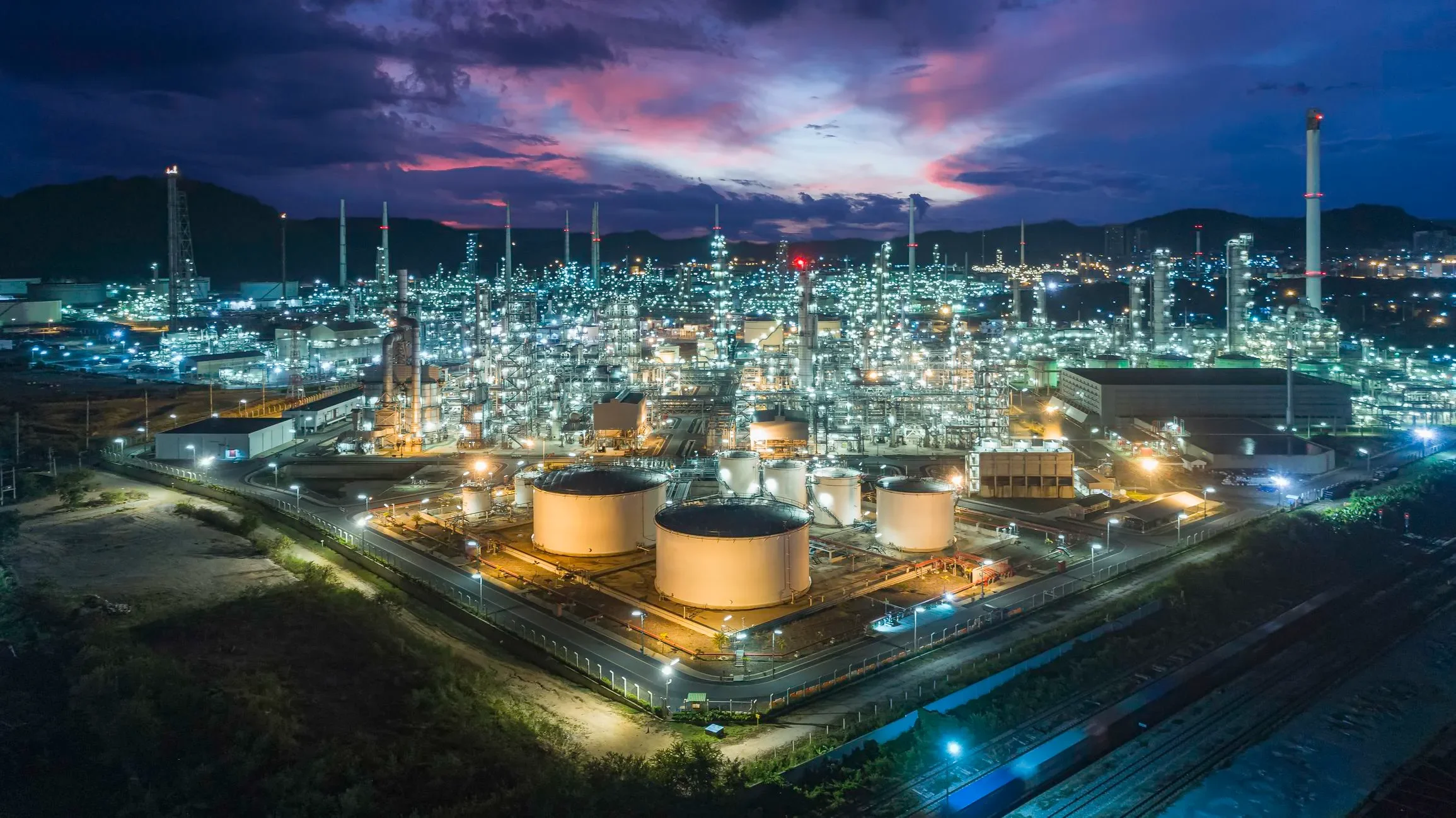 Commercial & Industrial Facilities.webp
