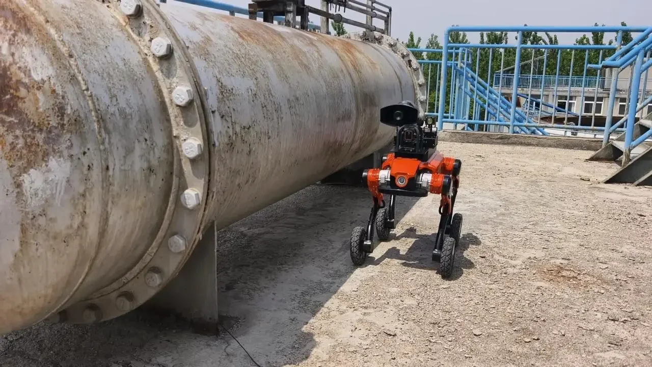 RXR-C10LQ-S Auxiliary Wheeled Robot Dog6.webp