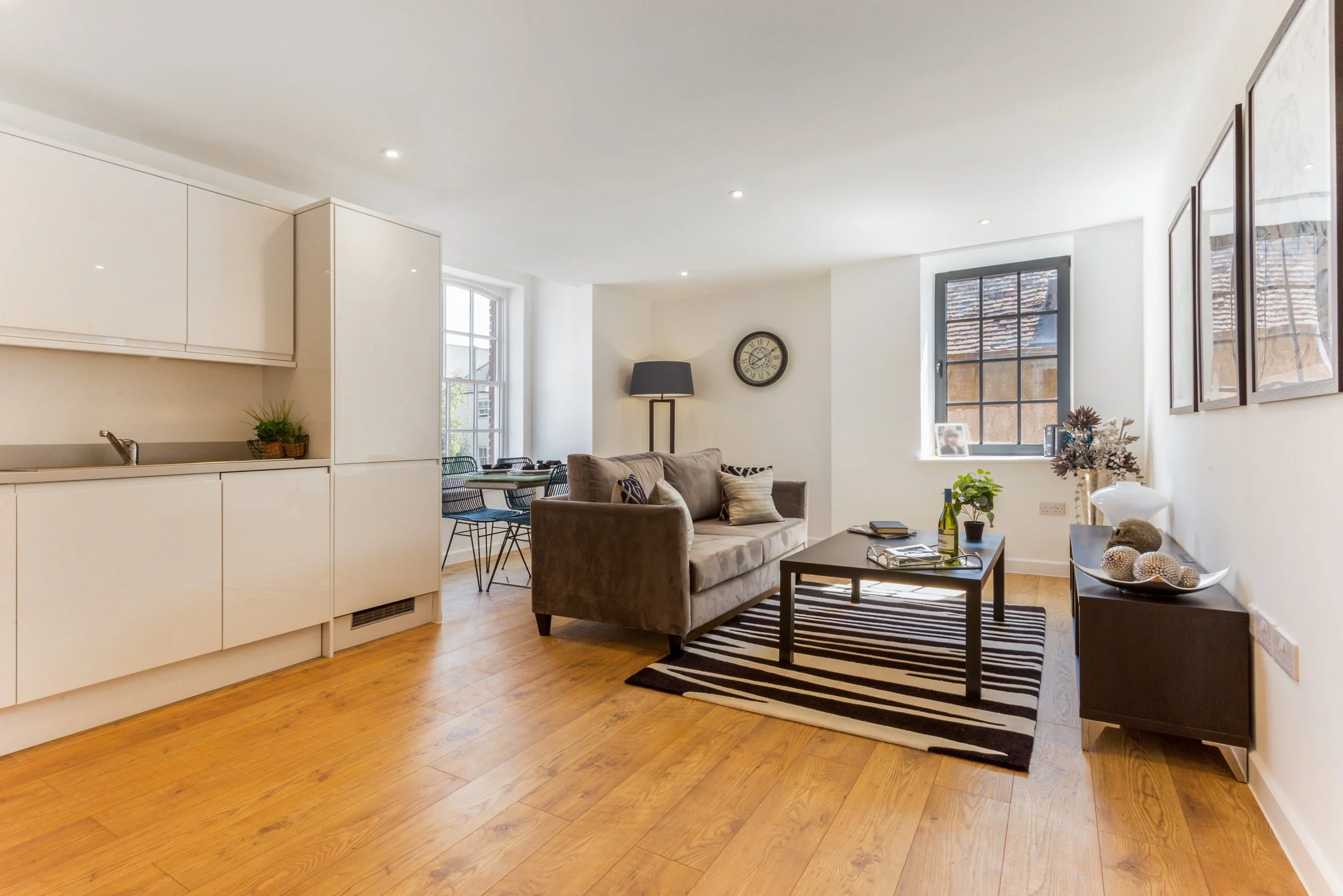 19b Southgate fpz261677 (1).jpg