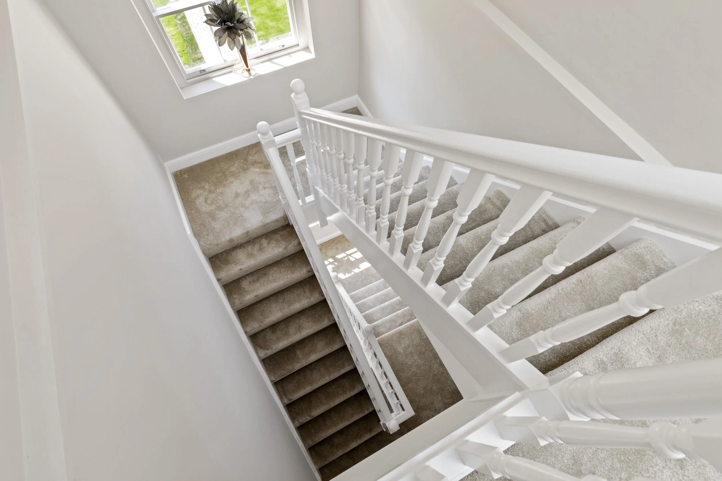 Luddington House Virginia Water TW20 9UZ-329.jpg