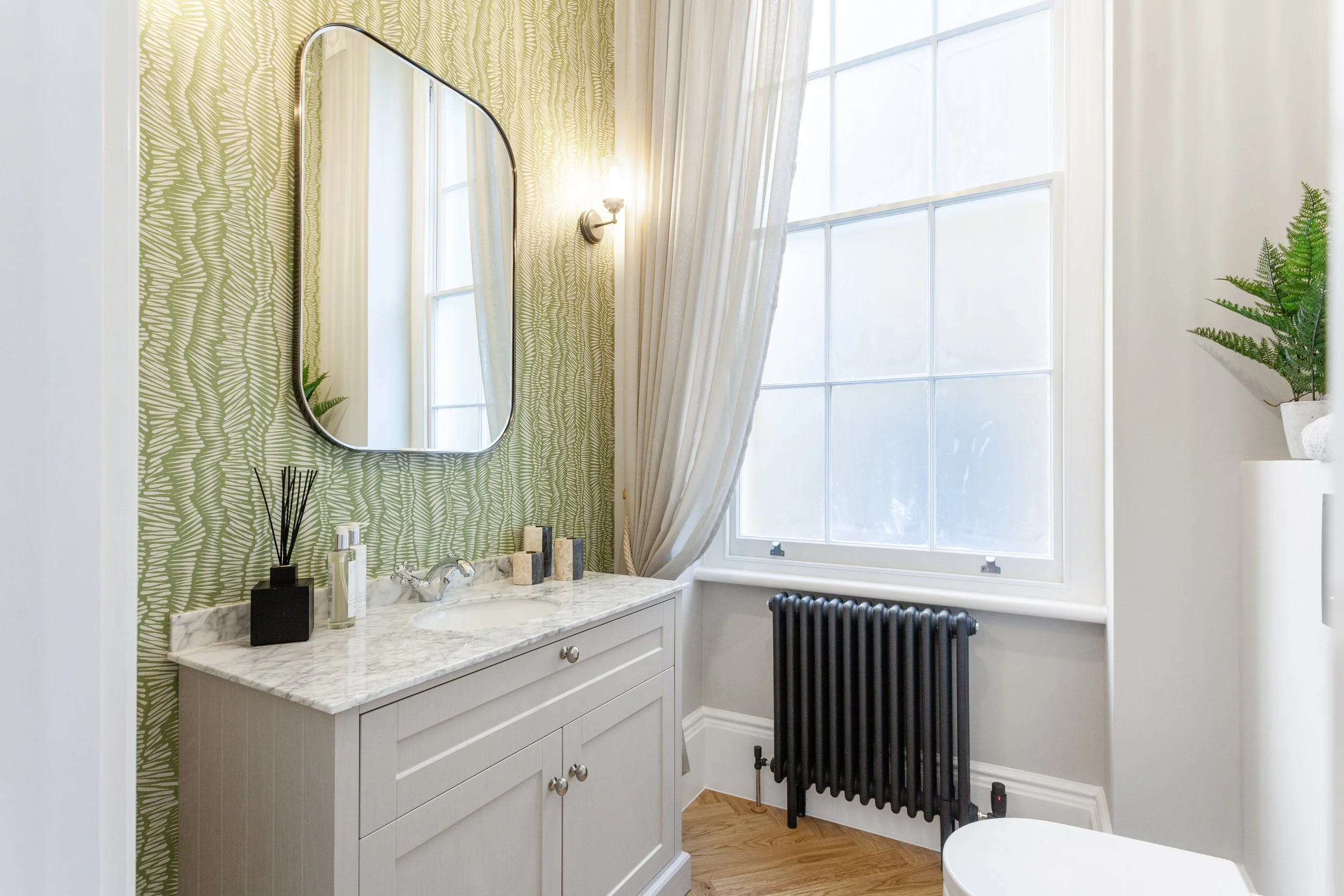 3110202213_JASP_11 Athos Close Carmelite Place_N2 0SE_006.jpg