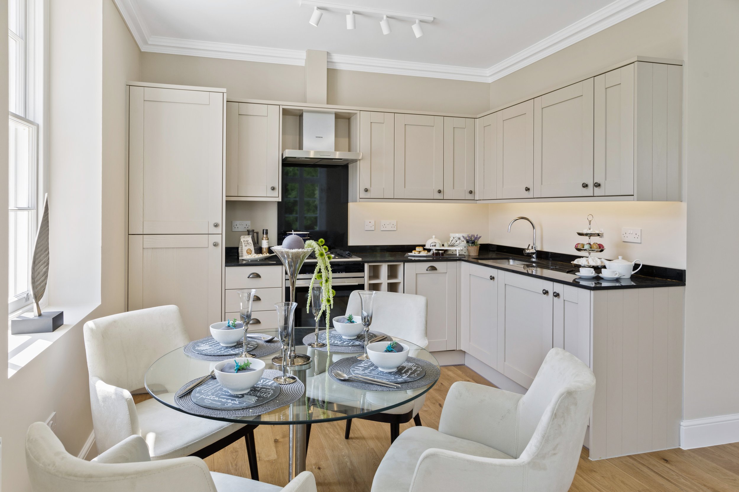 Luddington House Virginia Water TW20 9UZ-271.jpg