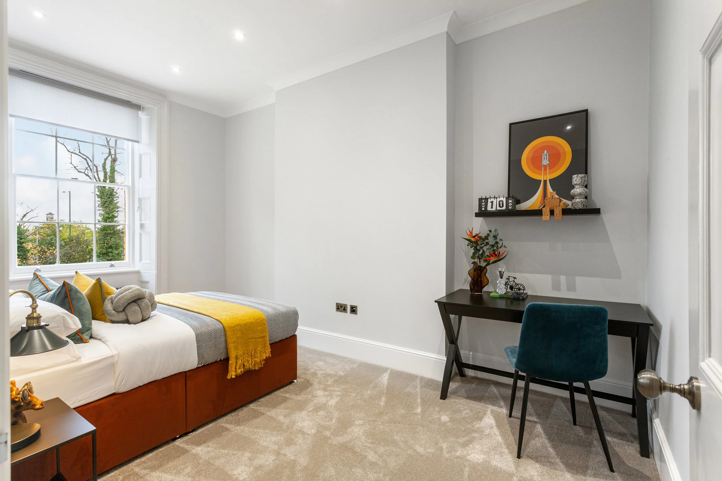 3110202213_JASP_11 Athos Close Carmelite Place_N2 0SE_018.jpg