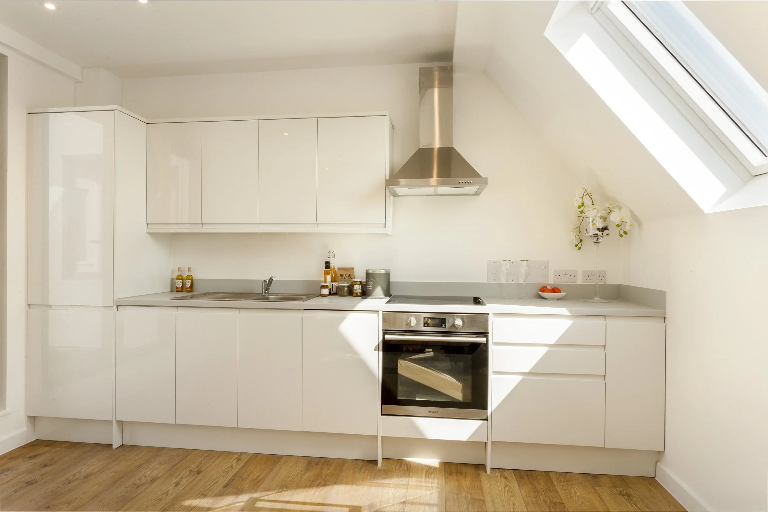 19 Southgate fpz261233 (3).jpg