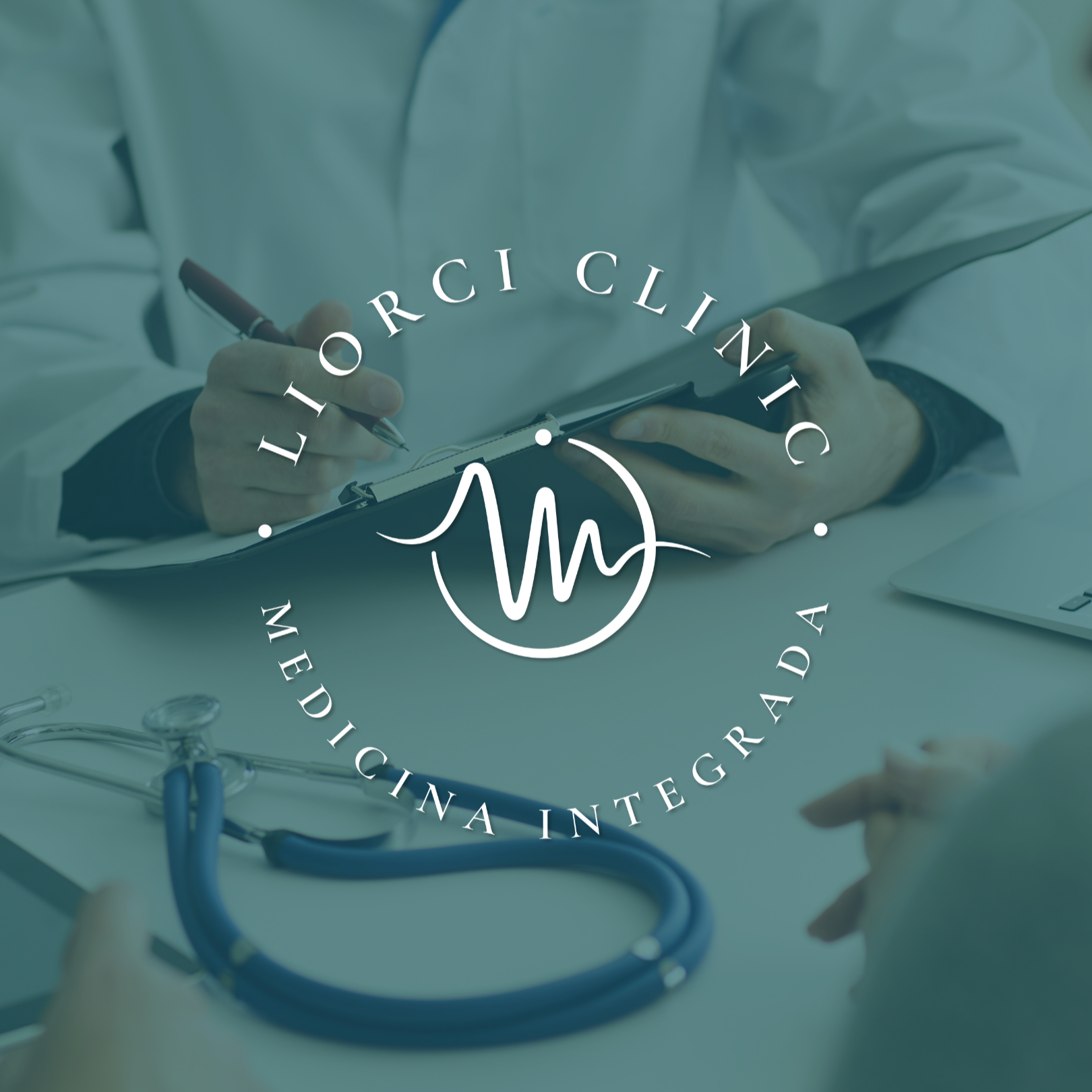 mockup-identidade-visual-clinica-medica-branding-portugal.png.png