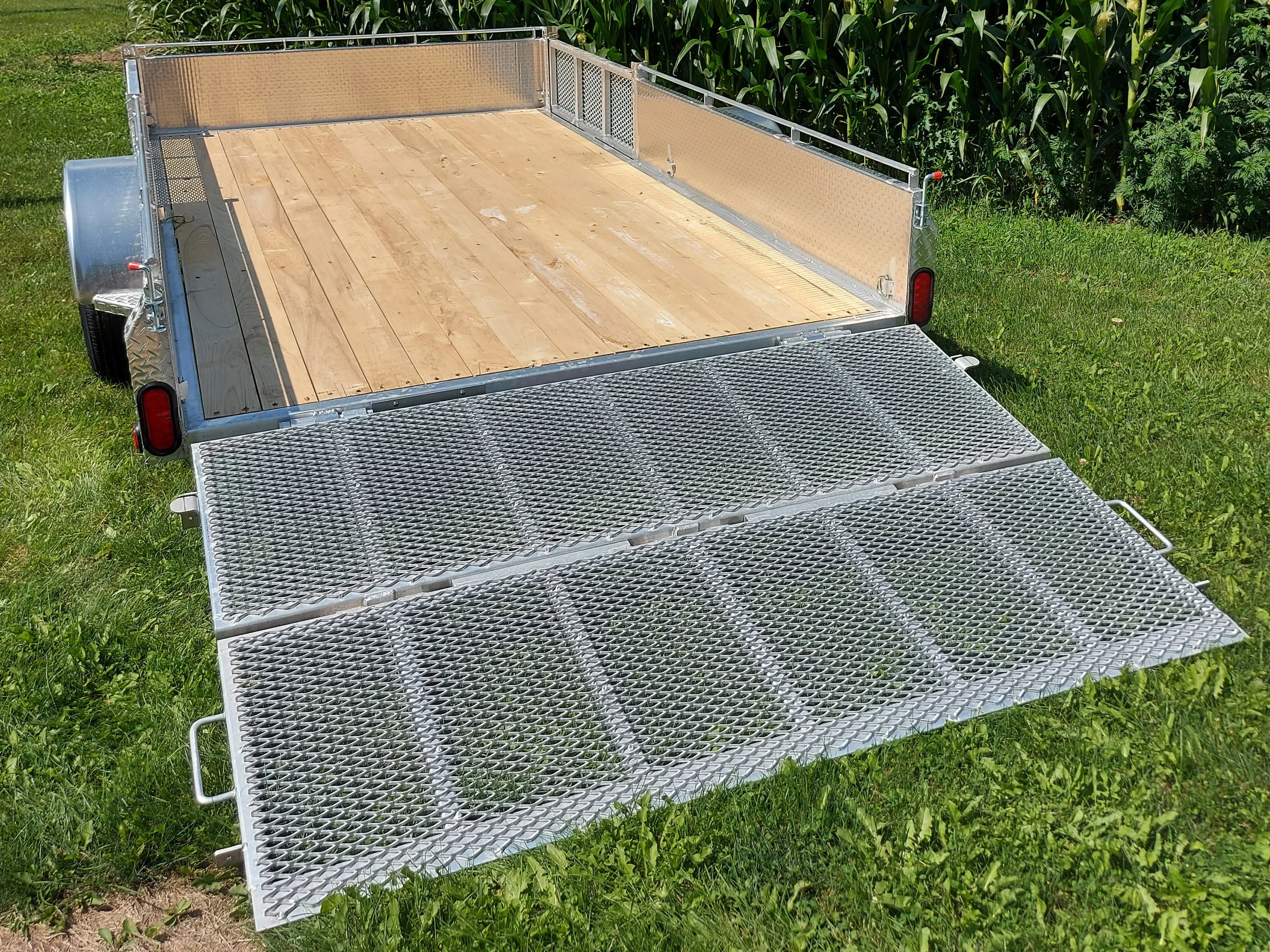 Side Load 5 copy.jpg