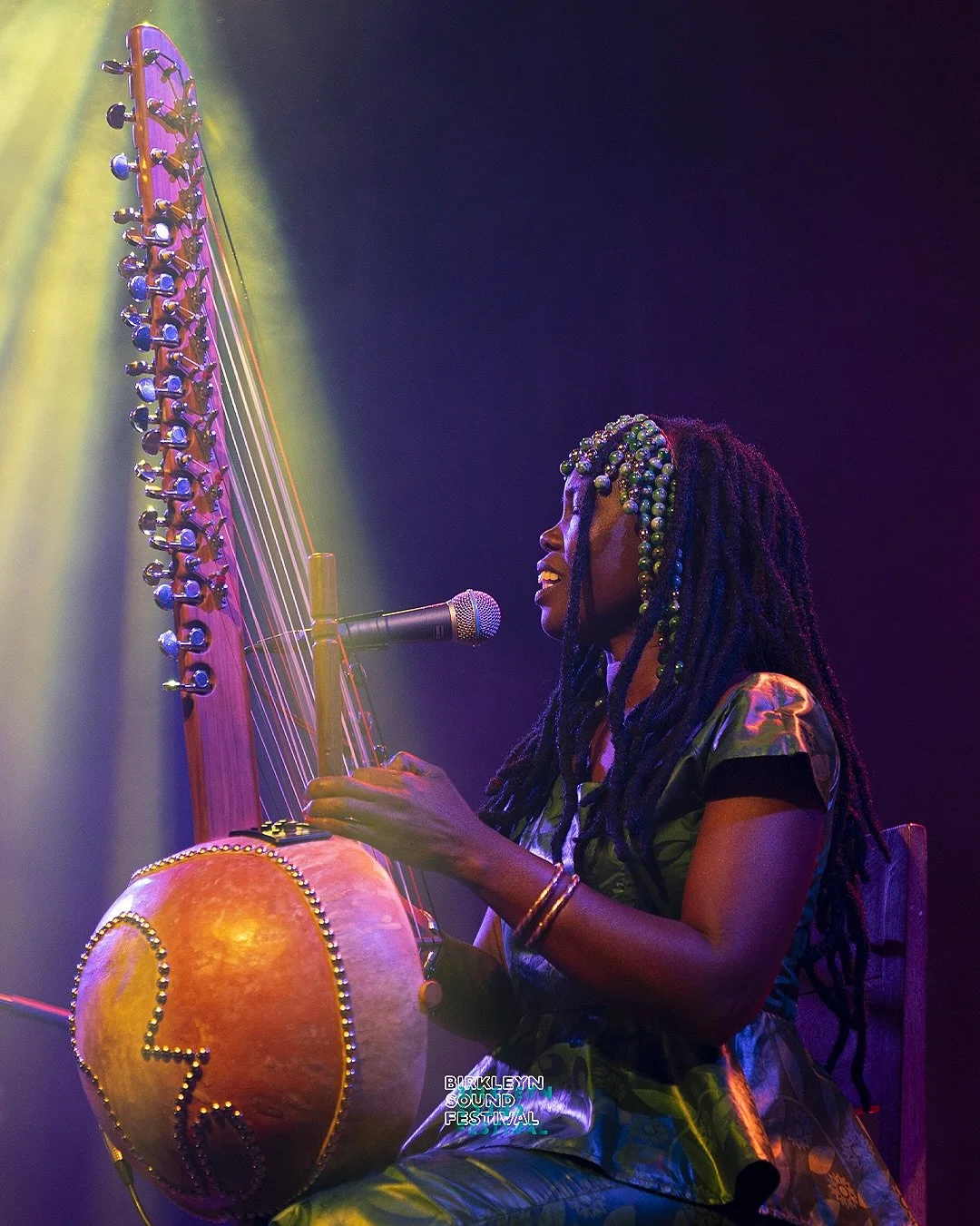 Birkleyn Sound Festival 2026

SENNY CAMARA

Des pi&egrave;ces instrumentales &agrave; ses compositions,des chants traditionnels &agrave; son lien avec le public,une travers&eacute;e intense et inoubliable.

En duo avec Kora @bocar_kora_cissokho 

Mer