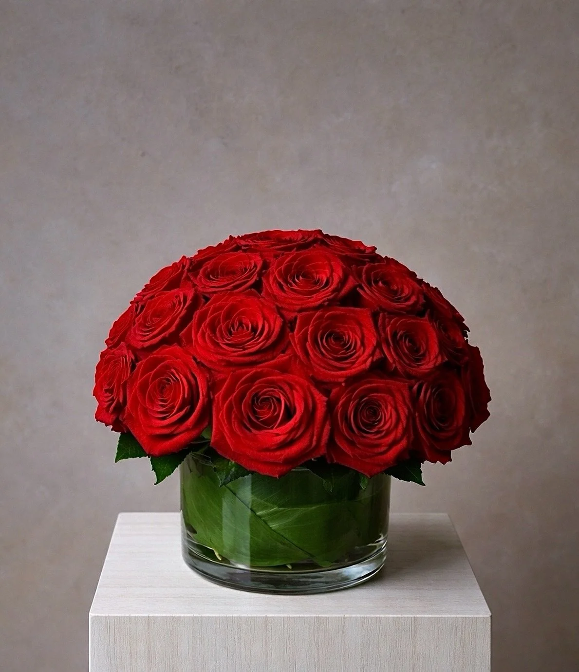 Valentine&rsquo;s Day planning has already begun&hellip;Reserve your Joon &amp; Bloom roses early.🌹