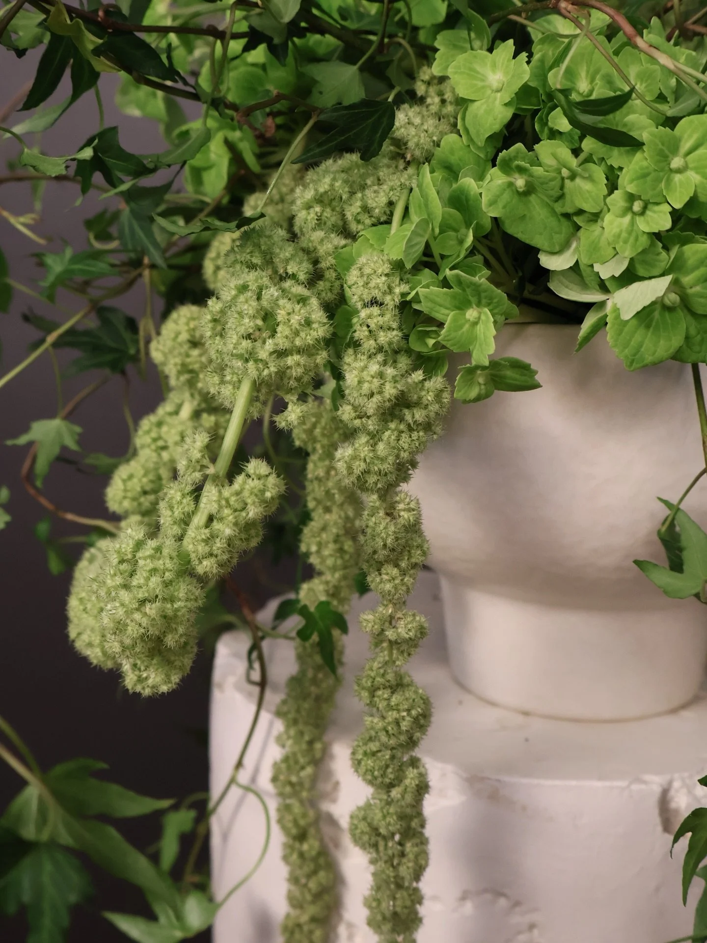 For Ivy 🤍

An artist at heart&mdash;
this piece was created to celebrate her life.

Her presence is still felt in every line, every movement, every detail.
Designed to honor a life that continues to live on, beautifully.

#Joonandbloom
#SympathyFlow