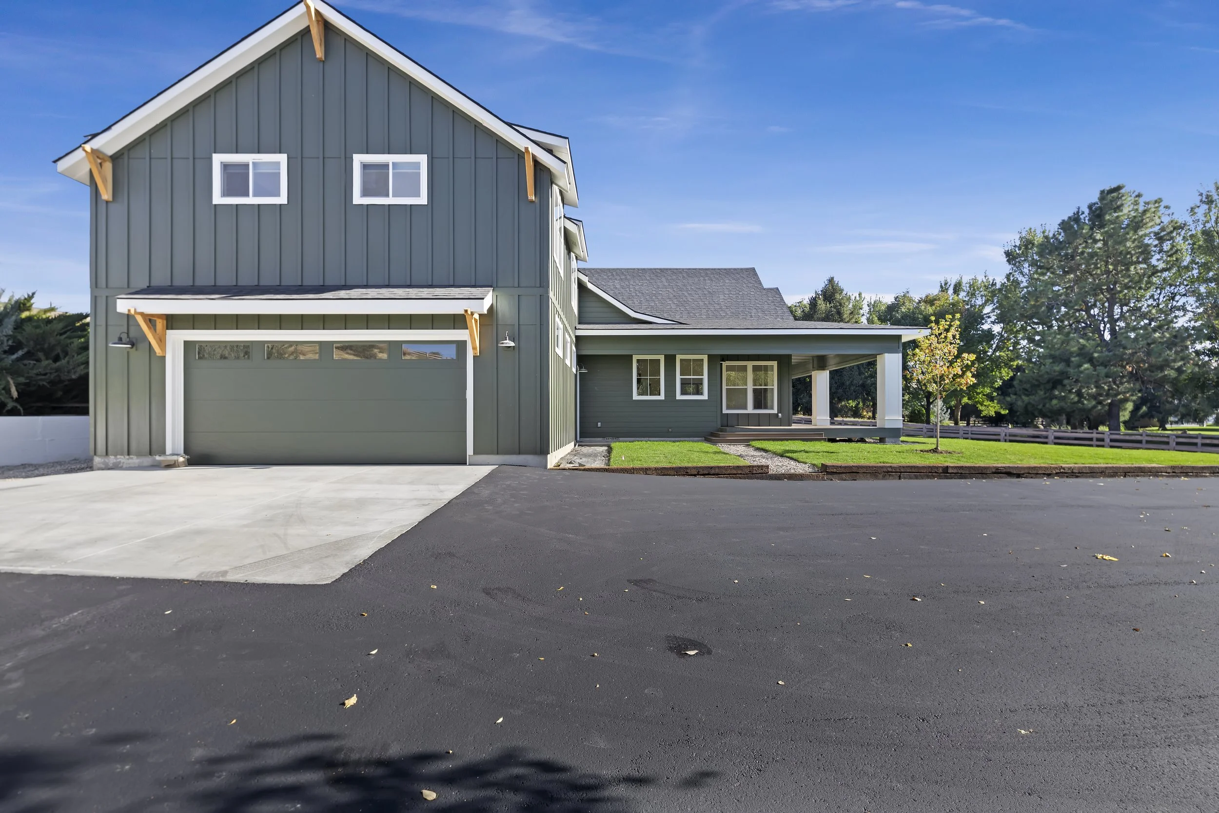 Residential construction garage Boise custom build