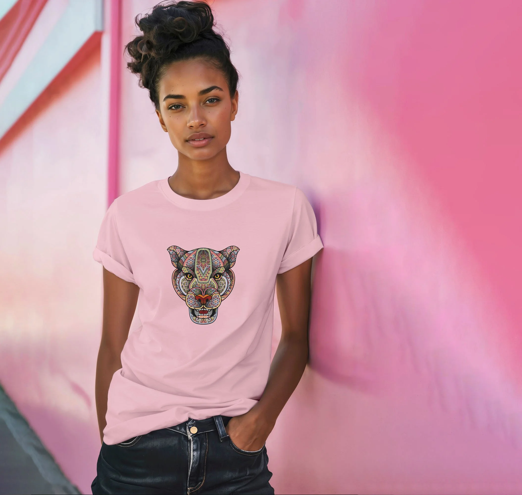 Tshirt-Jaguar-Light Pink.jpg