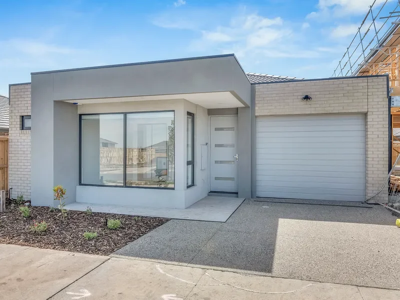 15 BANFORD STREET, WOLLERT