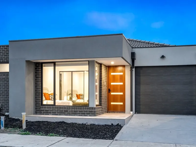 43 HAWKESBURY DRIVE, DONNYBROOK