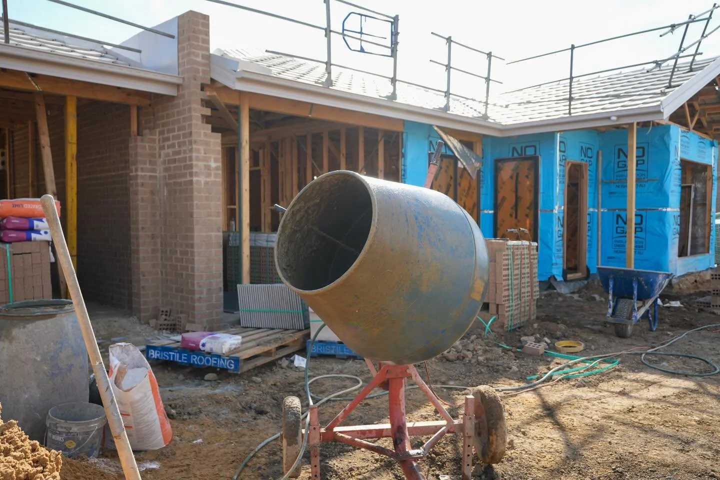 Execution in progress 🔨🔧

#residential #construction #building #tradies #hardwork