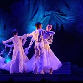 Musical theatre dancers