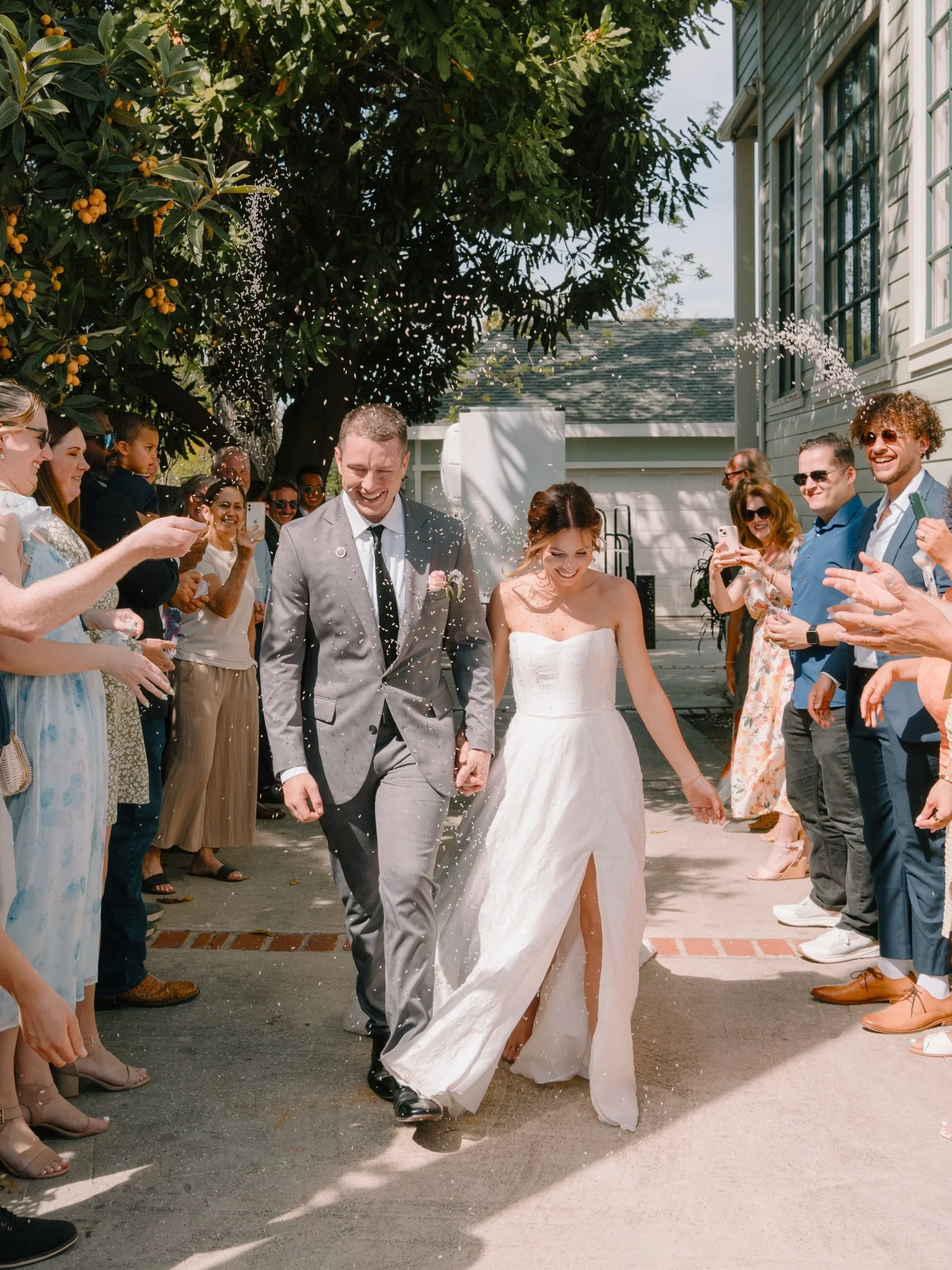 A Garden Party 🌞🪴🍊
Tustin, California

A look into what a lunch wedding day looks like from start to finish. 

This was a unique and beautiful day I will forever be excited to share. I strive to create a timeline that is unique to you and the day 