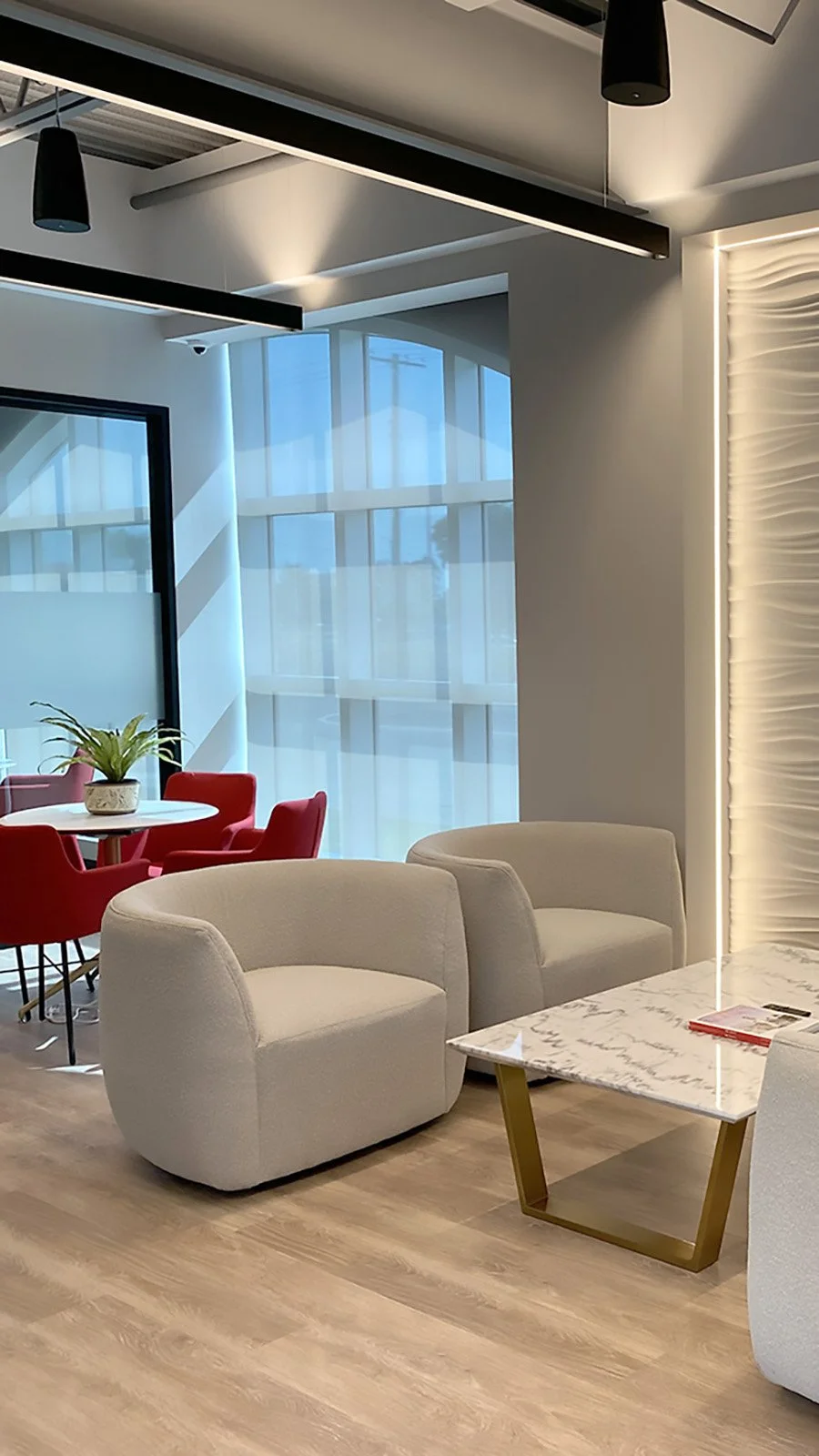 Cayman - Alive Design - CIBC lounge