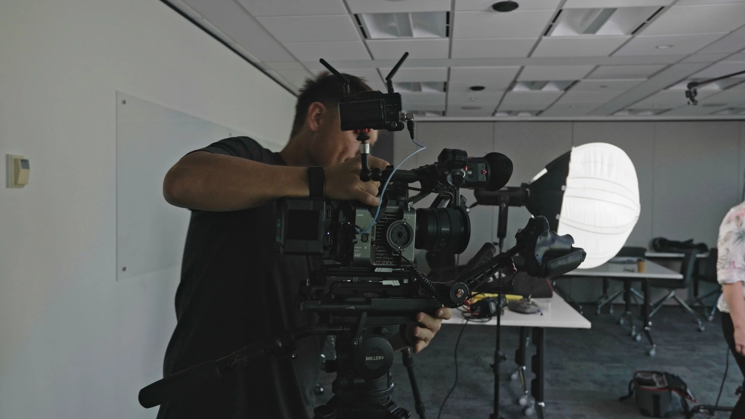 Still 2025-12-04 113857_1.1.4.jpg