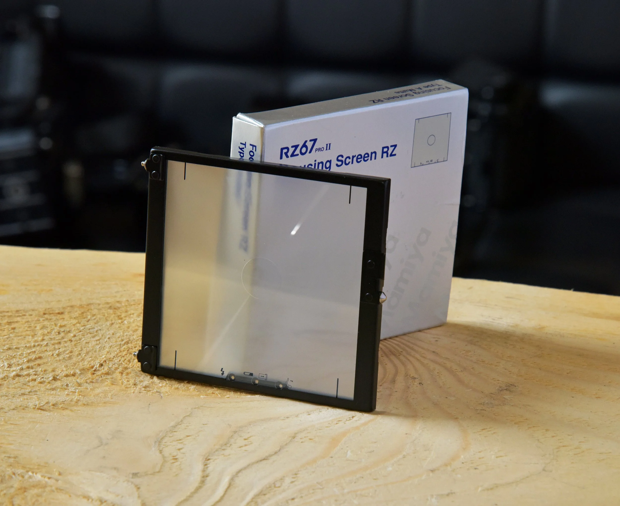 mamiya-rz67-pro-ii-focus-screen-type-a-001.jpg