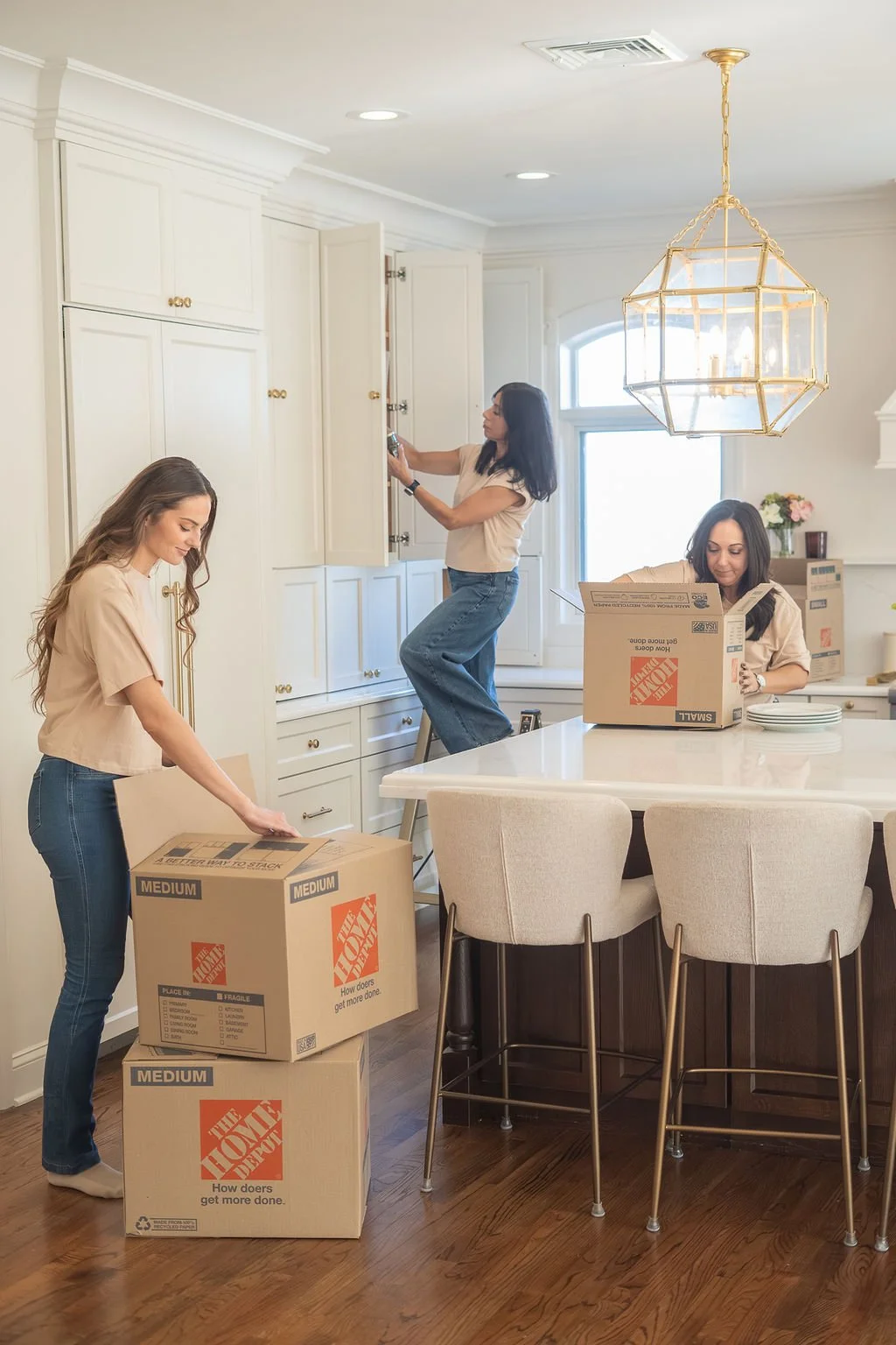 Everyday Order professional unpacking team setting up a New Jersey home after a move