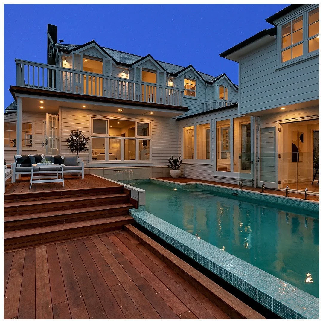 MASTERCLASS OF LUXURY. 
30 Hackett St is on the market! This five bedroom, recently renovated estate in St Marys Bay is in a league of its own. Contact me for a private viewing. Link in bio