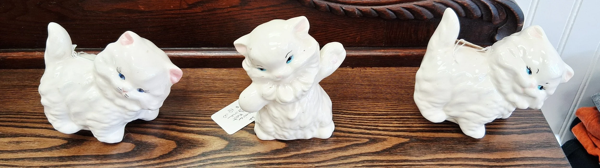 Ceramic Kitty Kat Figurines