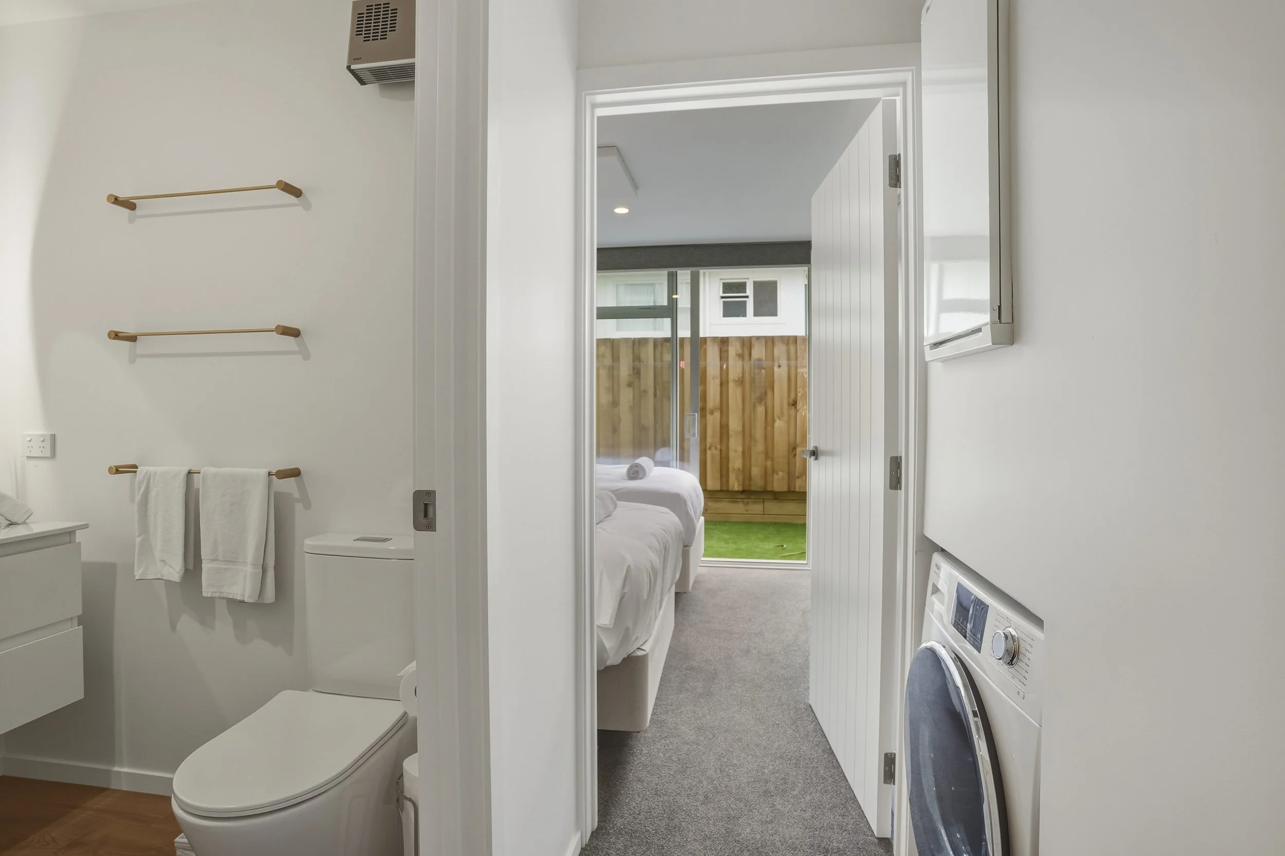 Bottom Level Bathroom/Laundry