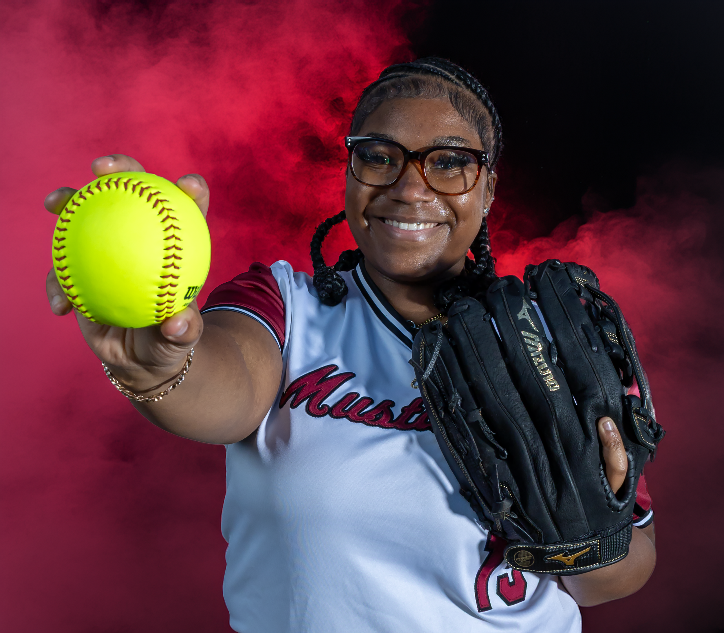 Elizabeth McShine 3.png