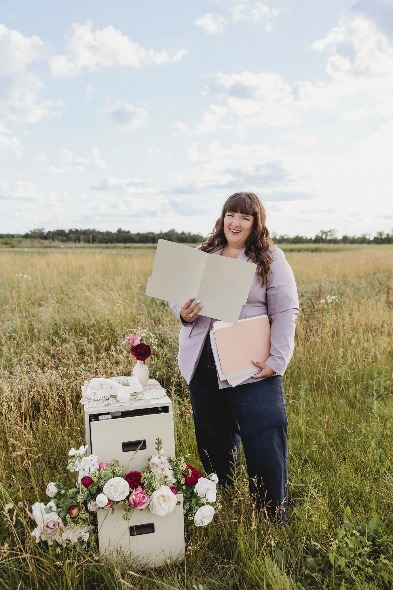 How much does it cost to hire an online business manager in 2026?