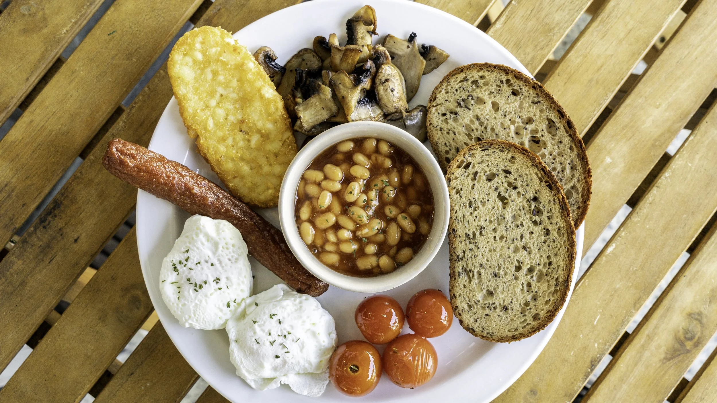 Caffissimo Cottesloe Central_English Full Breakfast.jpg