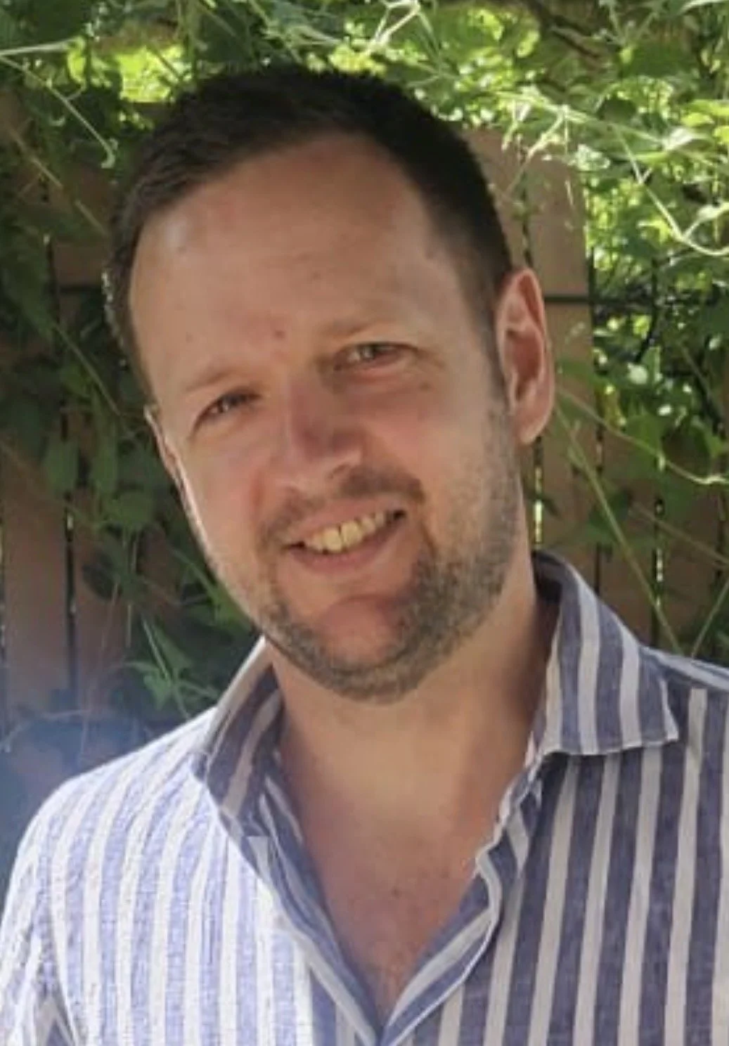 Mark Small, founder of High Tide Trading and developer of MetaTrader Expert Advisors