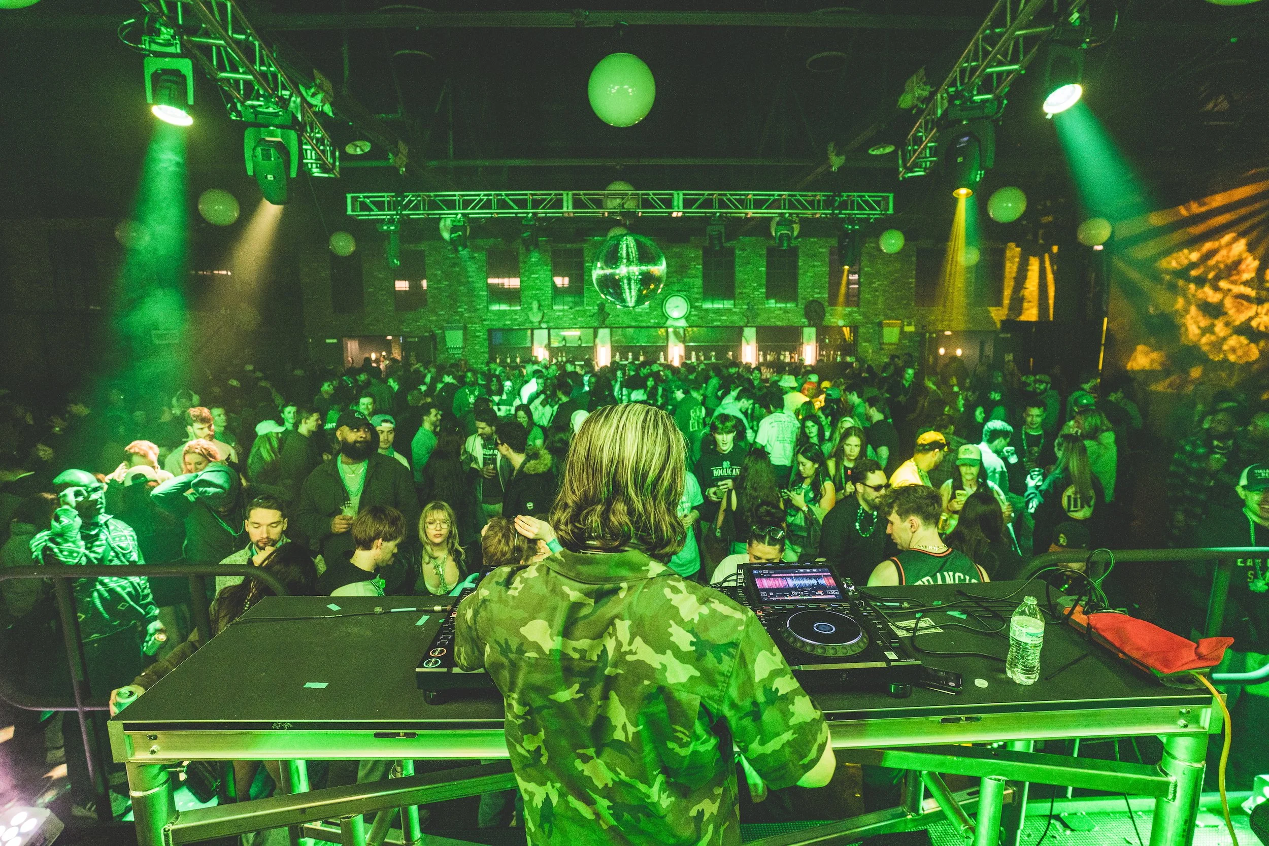 crowd photo 3.jpg