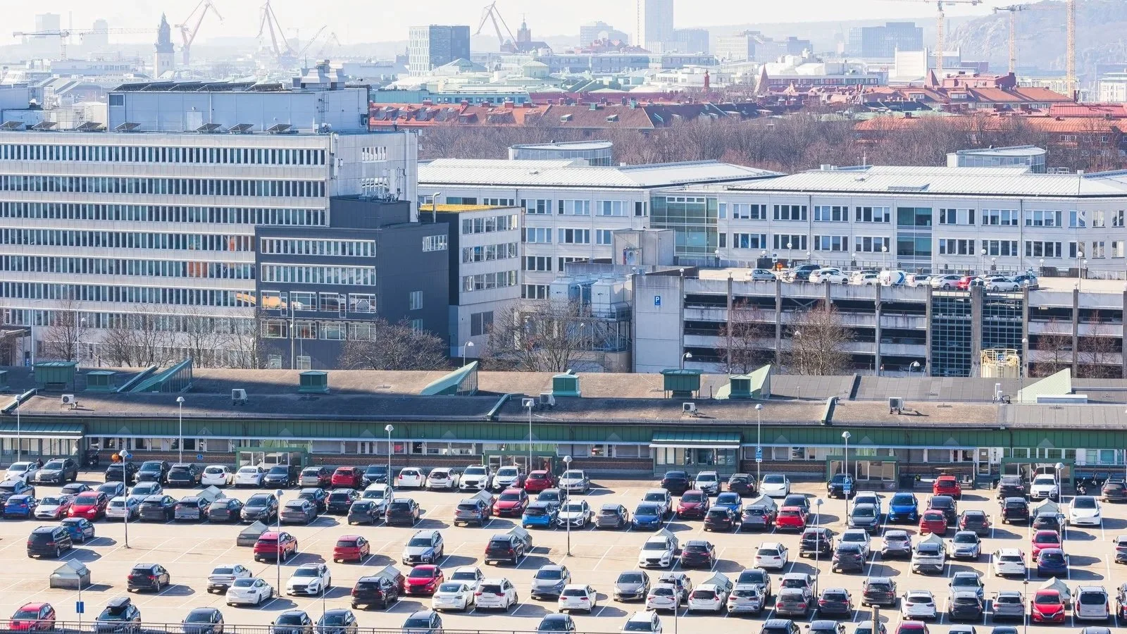 What to consider when choosing an ANPR-based parking management system?