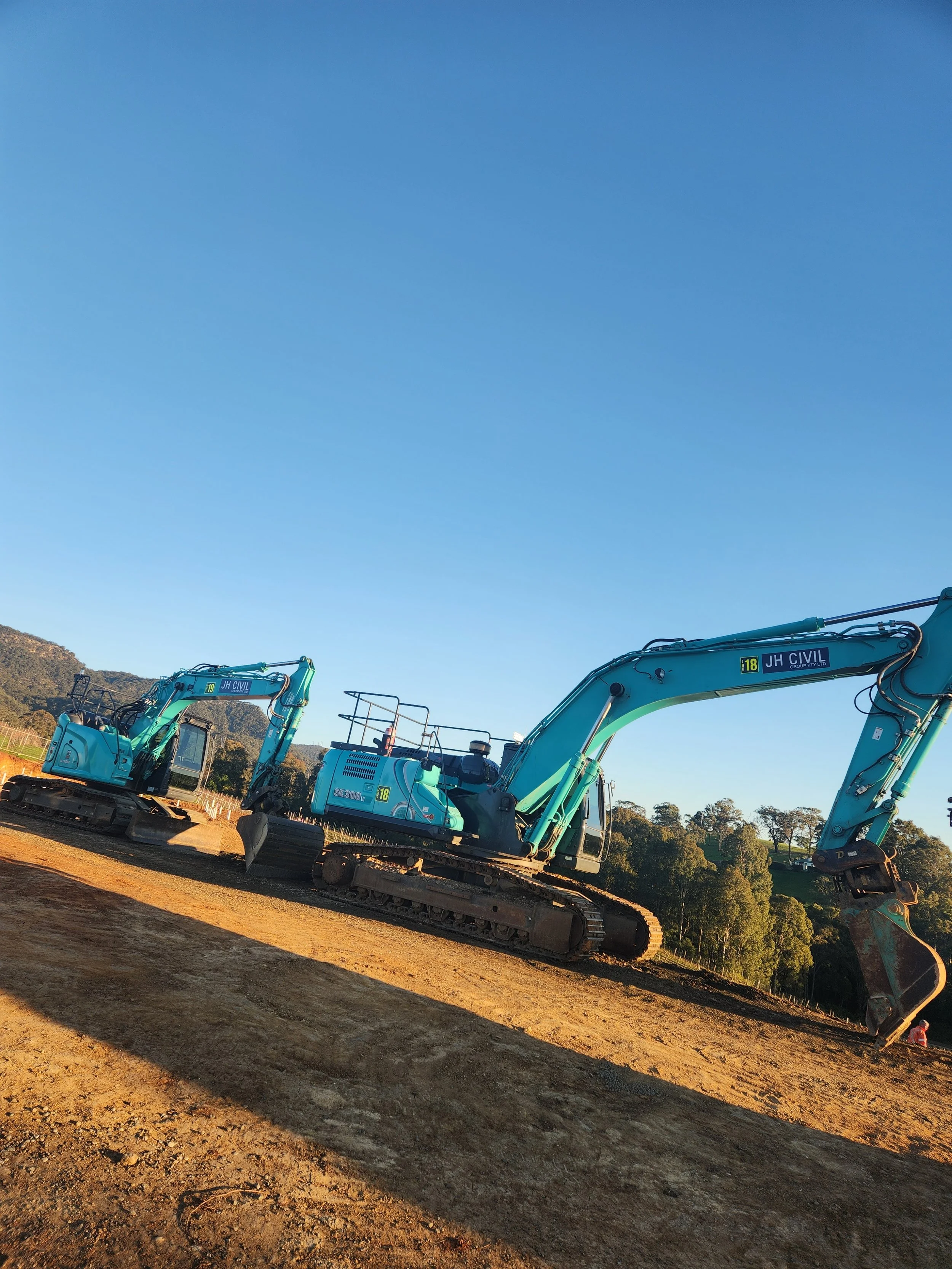 Excavator in Hunter Valley for hire