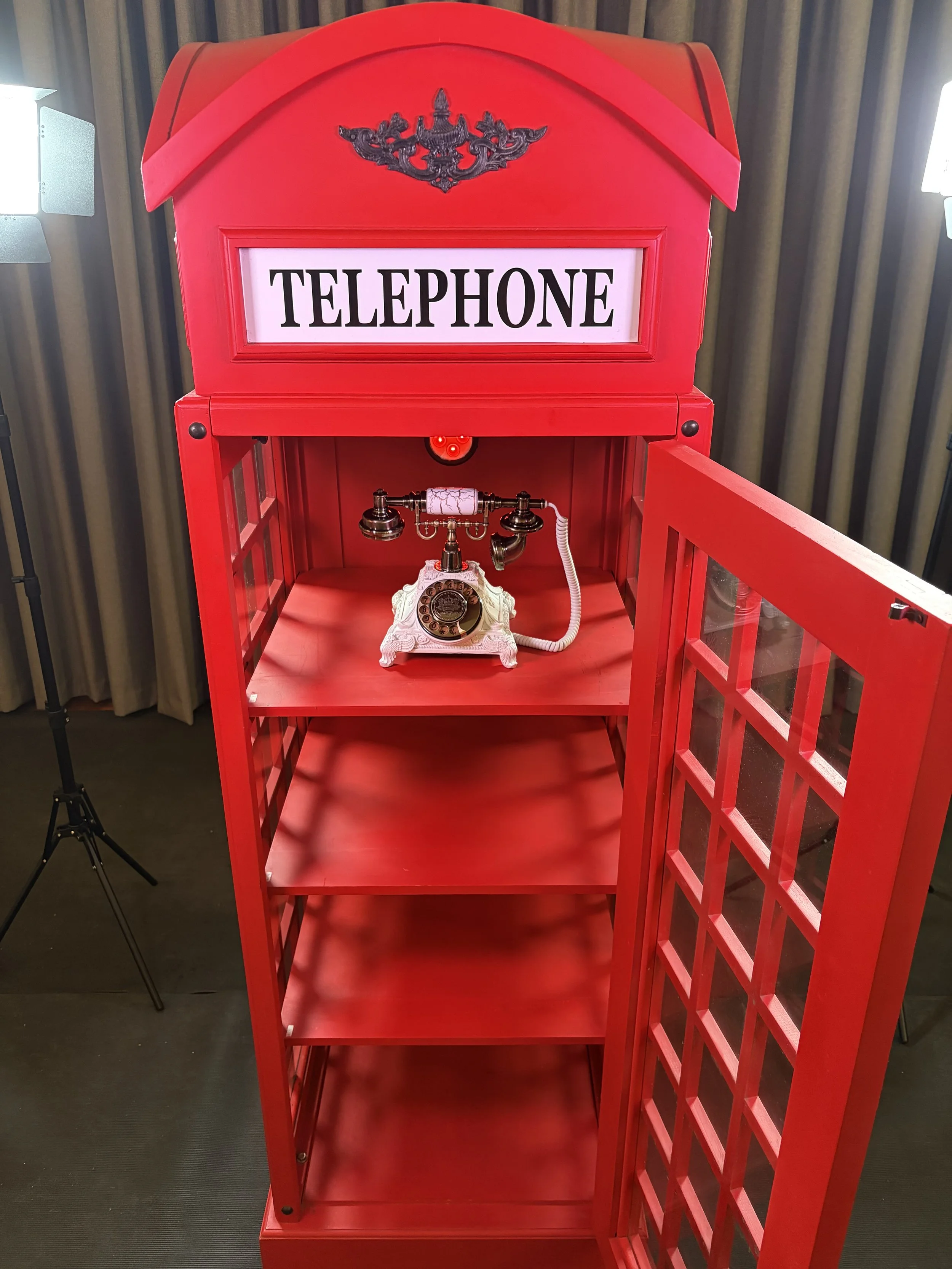 Audio Guest Book (Phone box)