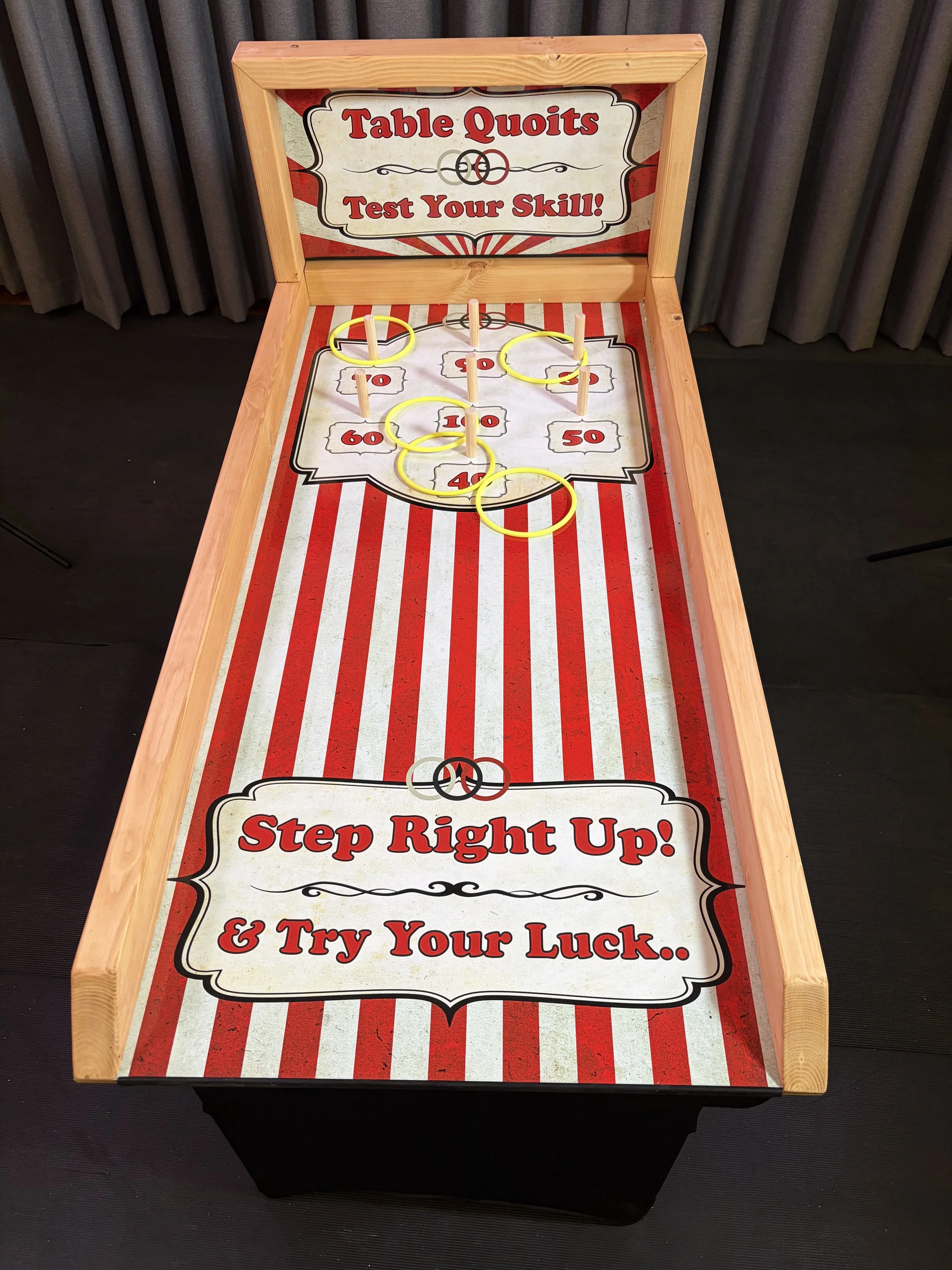 Retro Carnival Games - Table Quoits