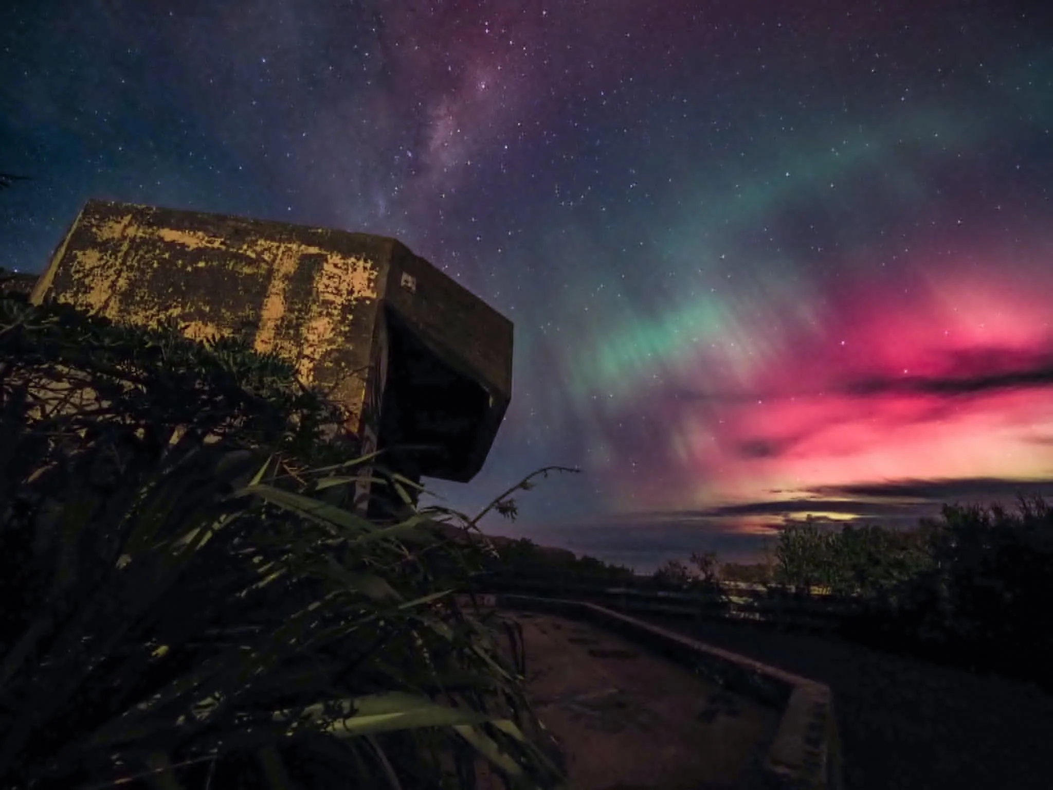 Aurora at Gun Emplacement, Tomahawk