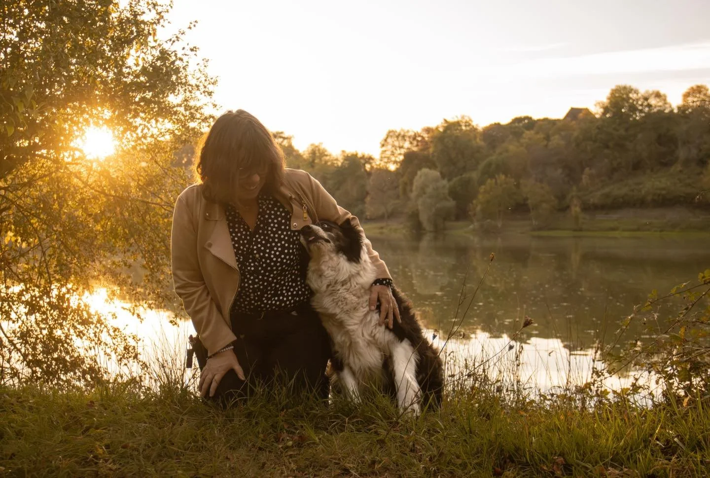 S&eacute;ance photo animali&egrave;re 📸🐶

J&rsquo;ai eu le plaisir de photographier Sultan ainsi que ceux qui l&rsquo;aiment 🙂
Un vrai moment &eacute;mouvant sous les couleurs de l&rsquo;automne 🍂
De beaux souvenirs inscrits dans leur m&eacute;mo